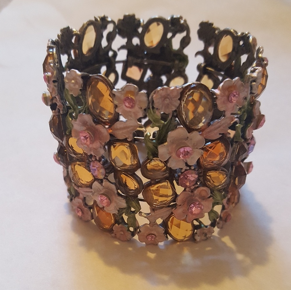 Floral bracelet